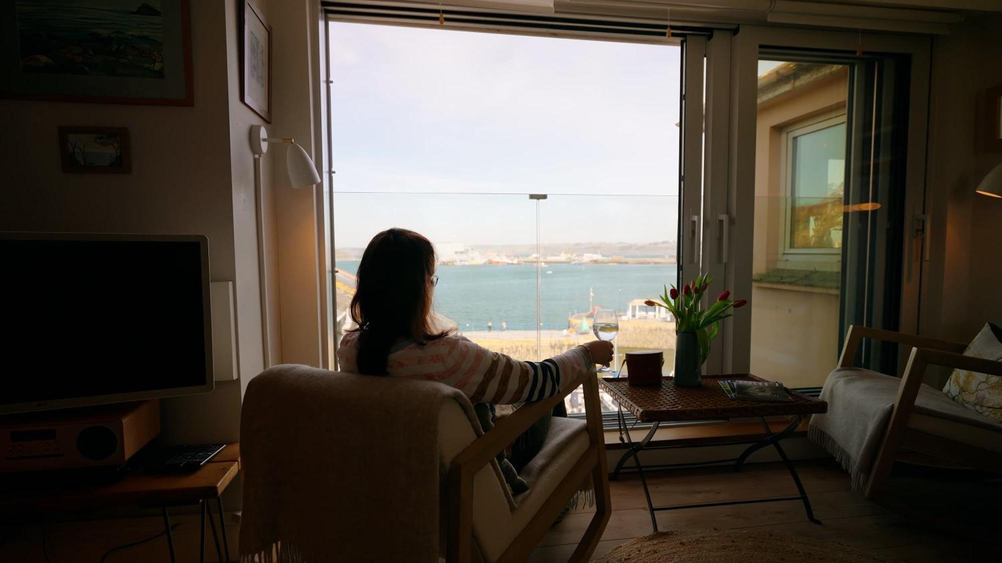 Breathtaking Harbourside Views With Parking At 'Harbour Strand' فالموث المظهر الخارجي الصورة