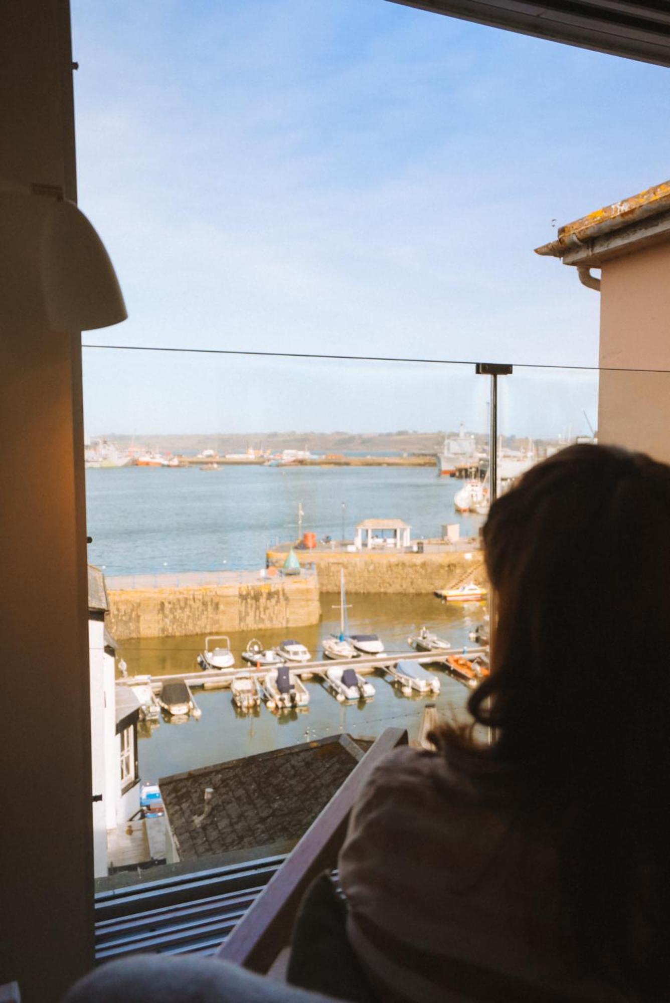 Breathtaking Harbourside Views With Parking At 'Harbour Strand' فالموث المظهر الخارجي الصورة