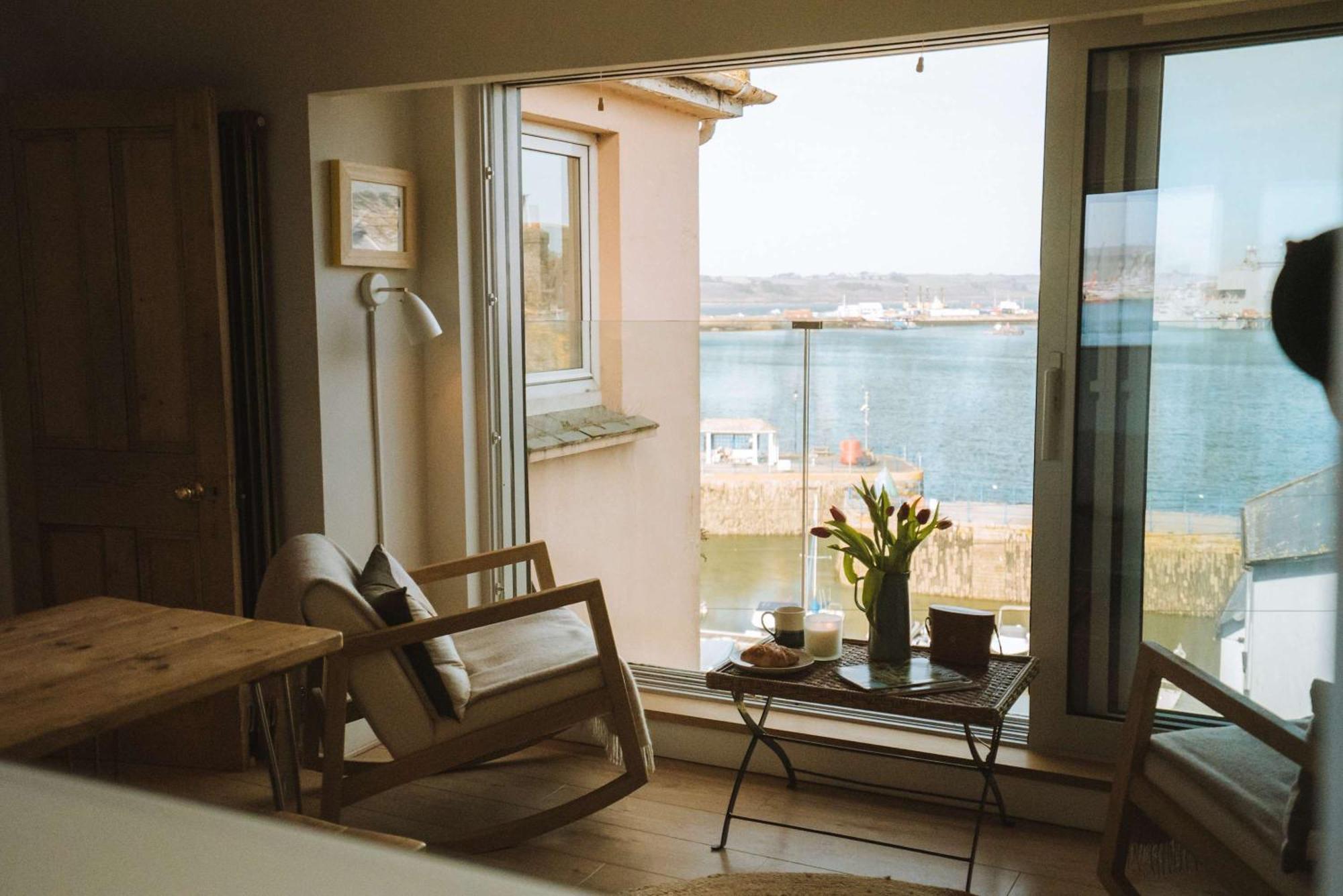 Breathtaking Harbourside Views With Parking At 'Harbour Strand' فالموث المظهر الخارجي الصورة